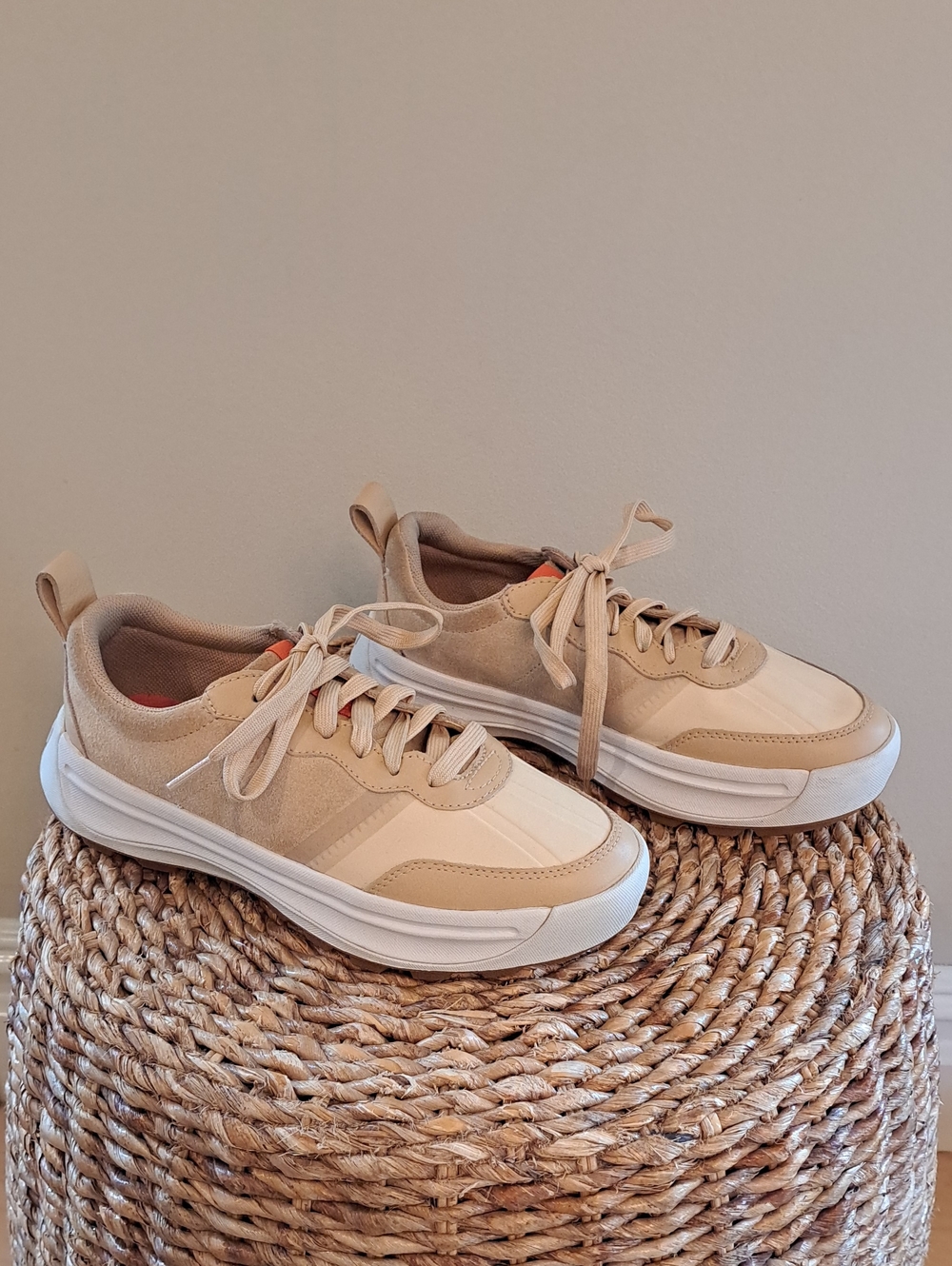 Sorel Womens ONA 503 Everyday Beige Suede/Rubber Comfort Sneakers 8.5